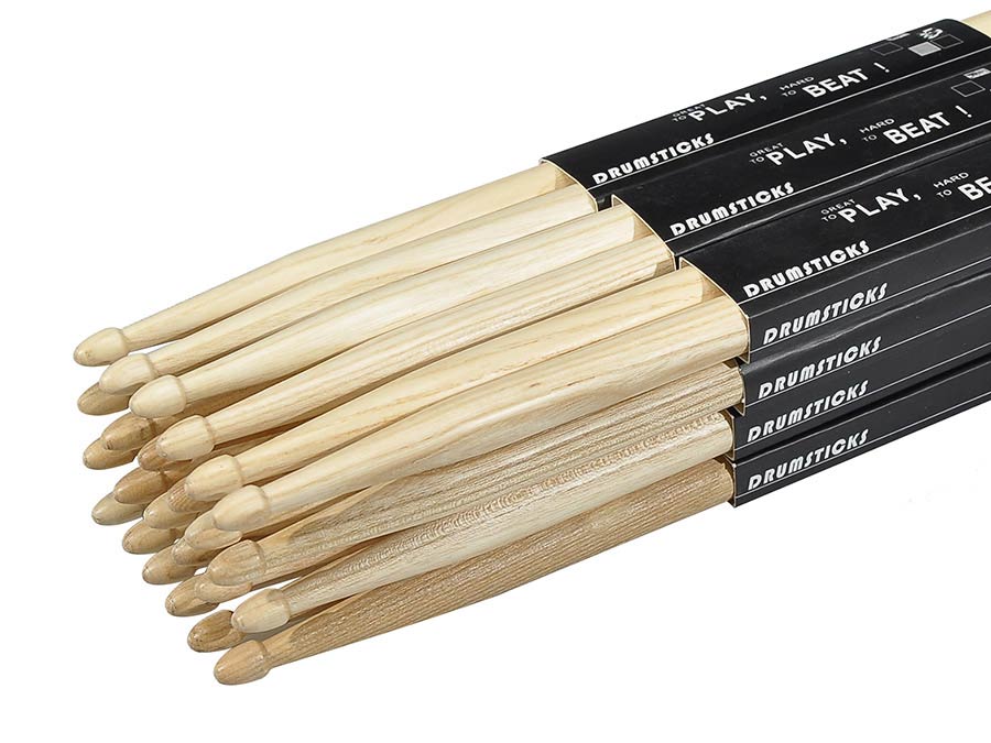 5-B drumsticks, hickory, 12 pairs, 15,8 x 404 mm.